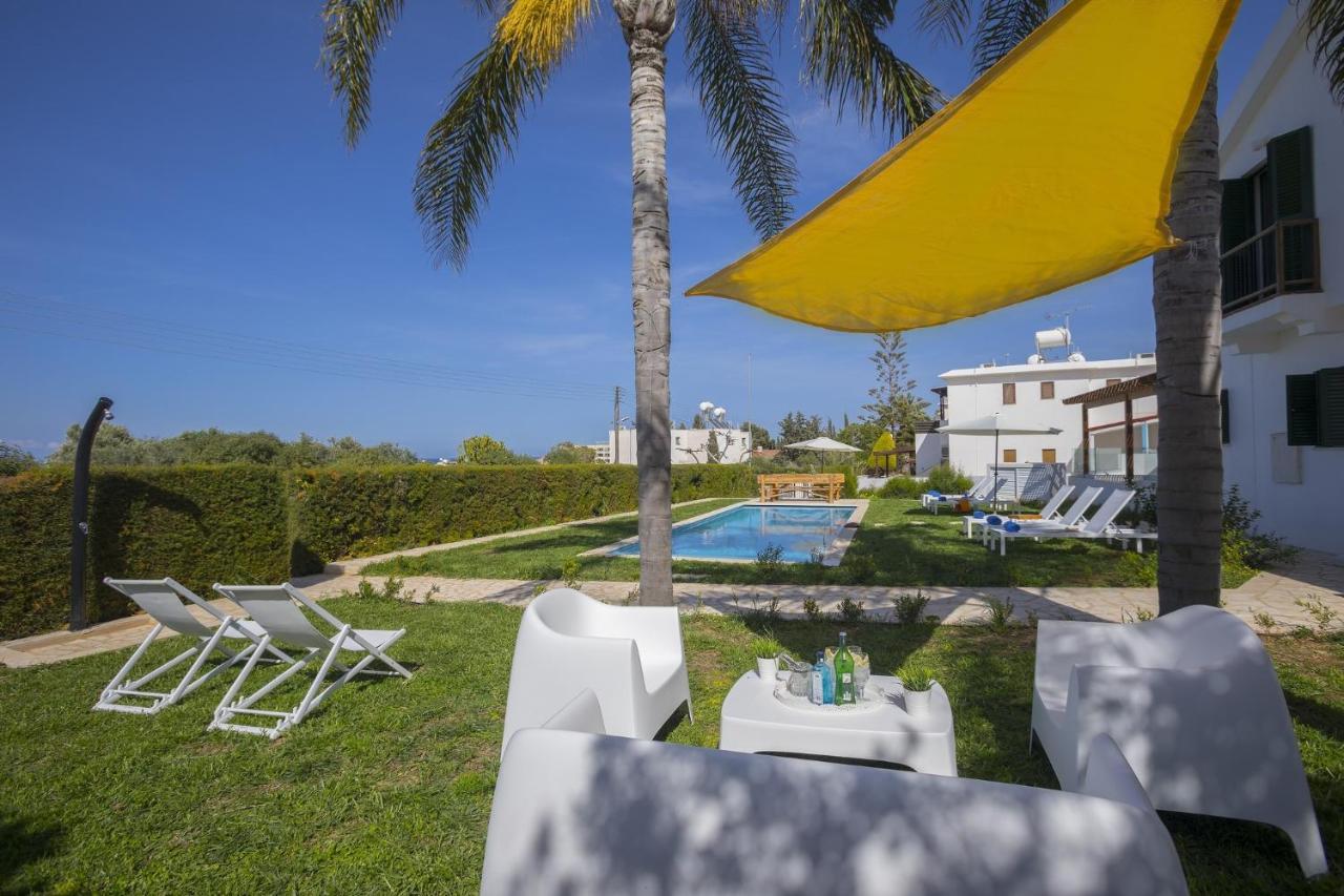The Apple Tree Villa โปรทาราส ภายนอก รูปภาพ